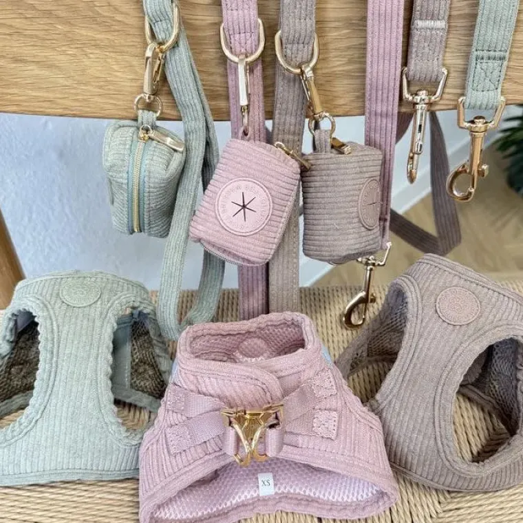 Hundeseler|Hvalpesele Og Hvalpeliner^Ollipet Bijou Step-in hundesele | Fløjl Olive Green